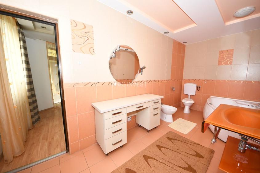 Vila spatioasa, pretabil pentru locuit/clinica, zona Micro 17 – Galati - 33
