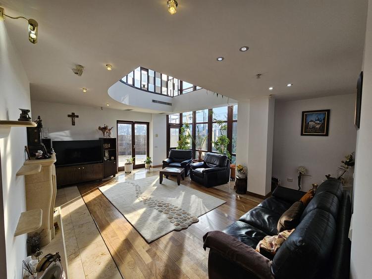 Vilă de Lux Unică în Ploiești | 690 mp Utili | Piscină Interioară