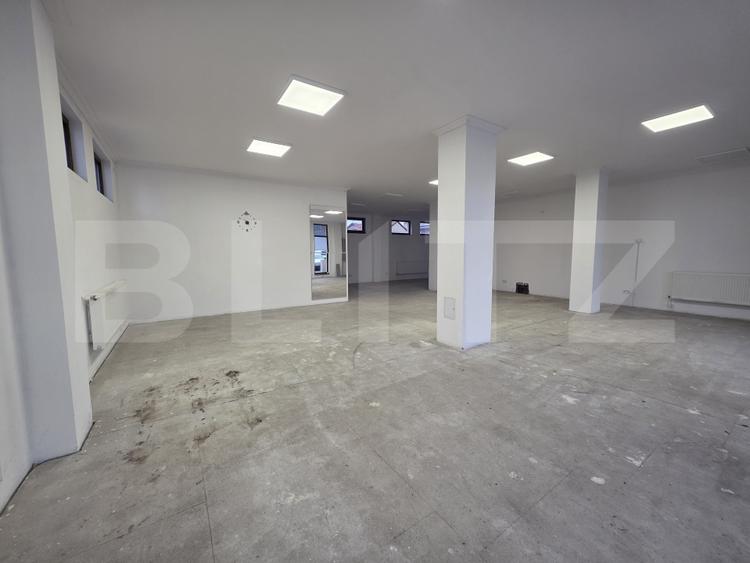 Spatiu comercial de inchiriat, 270 mp, zona Semicentral