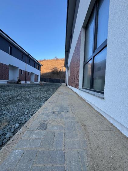 Ansamblu de case de vanzare Floresti zona Tauti finalizat
