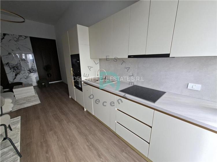 Apartament-penthouse 3 camere Tractorul, 70 mp - Brasov - 9