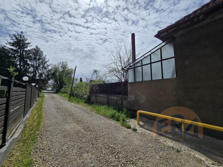Oportunitate | Teren 700mp + Casa renovabila | zona Gara Mare