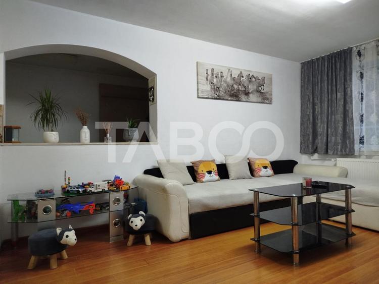 Casa de vanzare cu garaj si curte 147 mpu in Sura Mare Sibiu