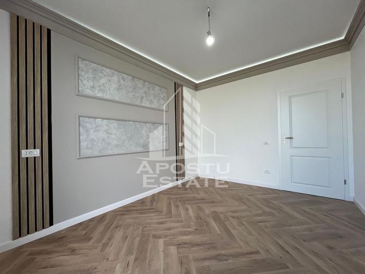 Apartament cu 3 camere open space Torontalului