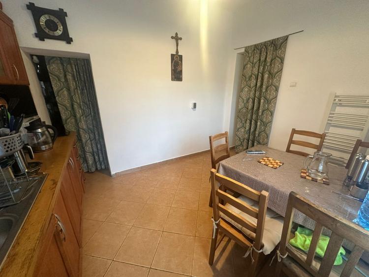Casa Individuală 4 camere| 195 mp utili, teren 232 mp| zona Centru