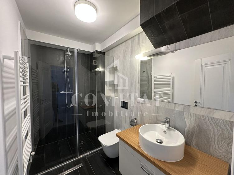 Penthouse | 100mp | Zona Lacul 3