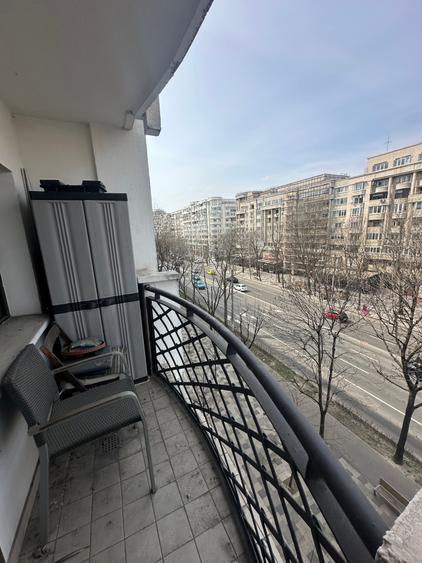 Apartament 3 camere de vânzare – Bulevardul Decebal (stradal), vedere integrală