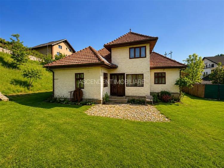 Resort montan cu: restaurant, wellness, 4.300mp teren, 5 min de Castelul Bran - 28