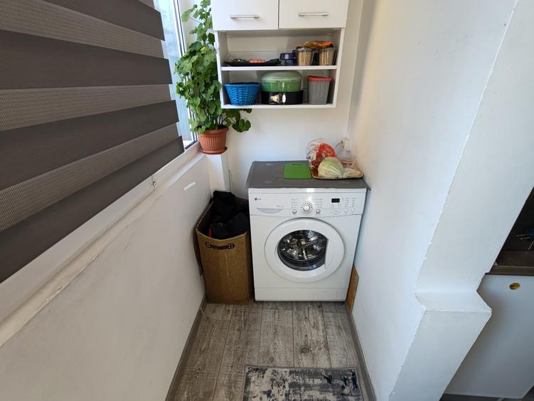Apartament 2 camere mobilat si utilat zona Tractorul