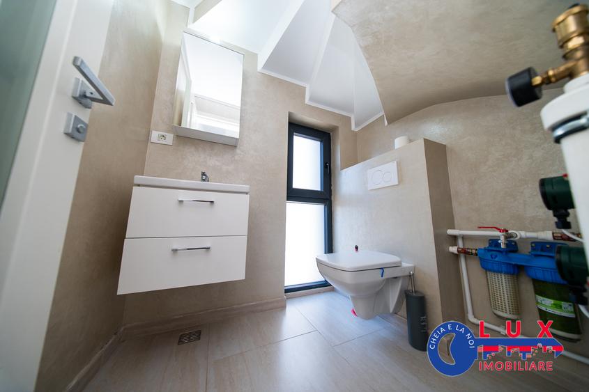 ID 6738 Vila P+M în zona 9 Mai