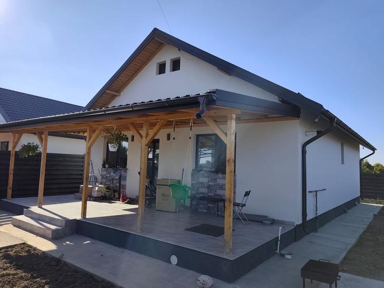 FARA COMISION casa 3 camere PARTER + pod Mansardabil cu placa beci LA CHEIE