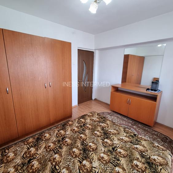 UNIVERSITATE, BLOC 1980, APARTAMENT 2 CAMERE DECOMANDATE, LANGA METROU - 8