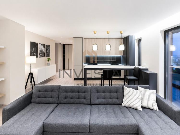 Apartament cu 3 camere si parcare de inchiriat in zona Andrei Muresanu