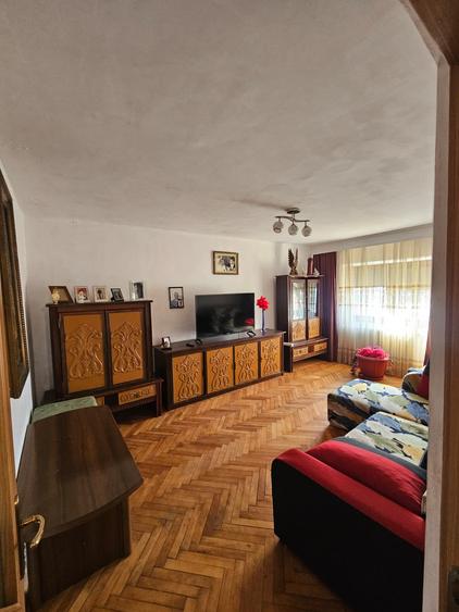 Apartament 3 camere | 69 mp utili | 2 băi | Cetate | 75.000 Euro
