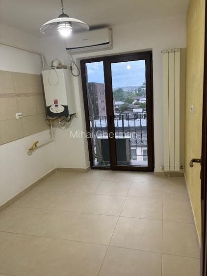Proprietar vindem  2 cam D Blvd Poitiers/ Micul Prinț  - 5