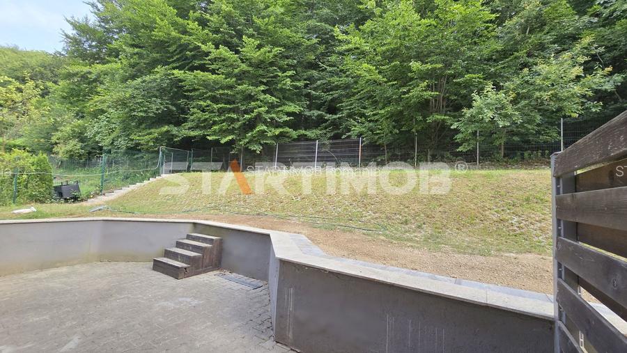 Vila mobilata 5 camere cu garaj Brasov - 34