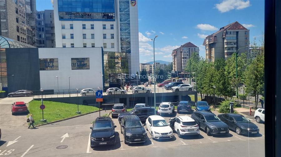 Spatiu comercial versatil in Centrul Civic - 19