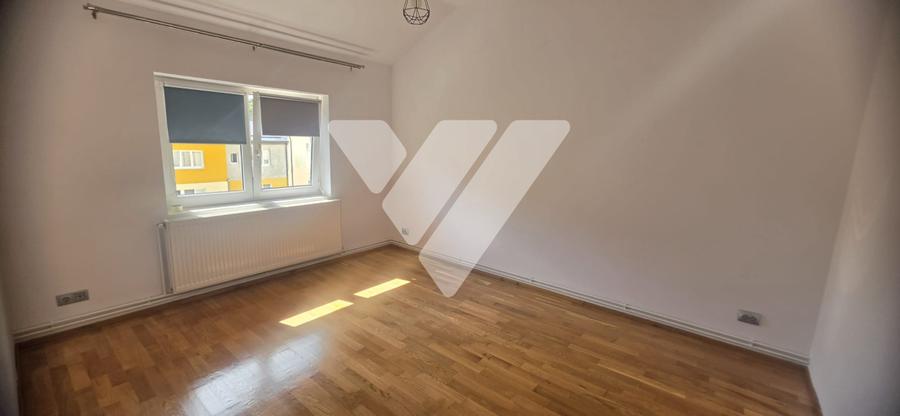 Apartament 2 camere etaj 3 bloc cu acoperis Cisnadie, Sibiu
