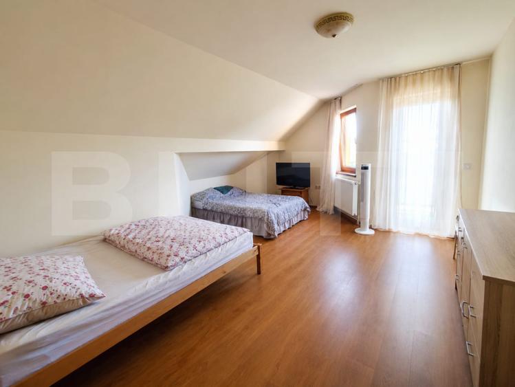 Casă cu vedere panoramică , teren 2330 mp și garaj