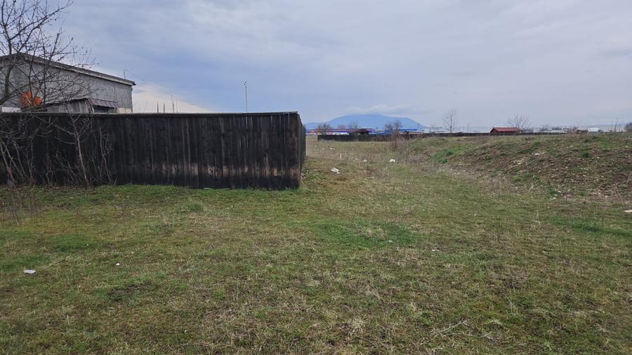Teren Intravilan Zona Tractorul