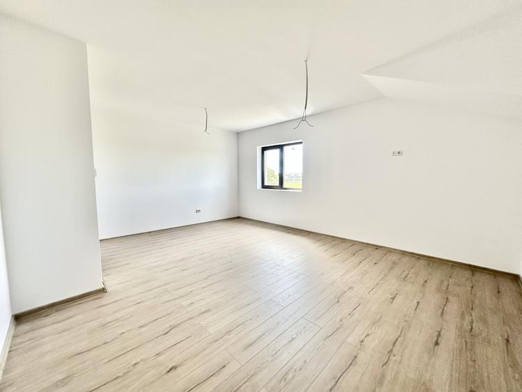 Duplex cu 4 camere - 116 mp - strada privata - Mosnita