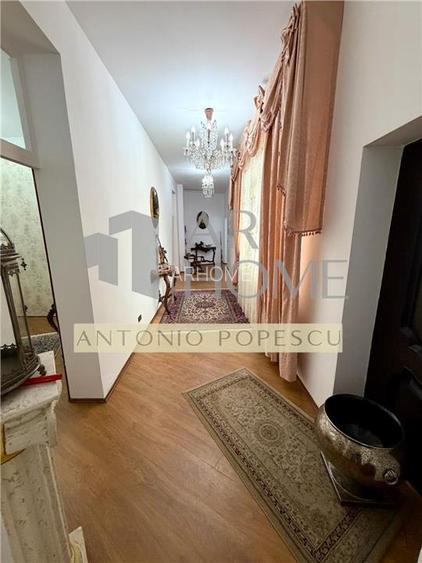 Casa 11 camere D+P,cu o arhitectura deosebita, ultracentral, Ploiesti. - 22