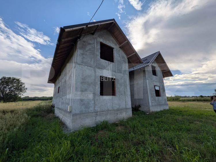 Casă Spațioasă la Roșu cu 7.500 mp Teren – Oportunitate Rară în Lucieni - 10