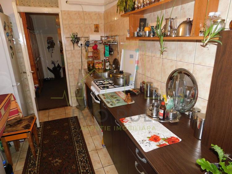 Centrala Proprie. Decomandat. Dambovita. 2 Balcoane