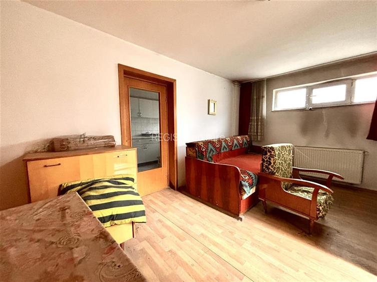 Vila zona Coresi | 1170 mp teren | 6 camere | De vanzare - 29
