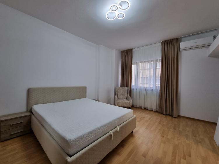 Metrou Universitate - LOCUL DIN CARE BUCUREȘTIUL DEVINE „ACASĂ”!