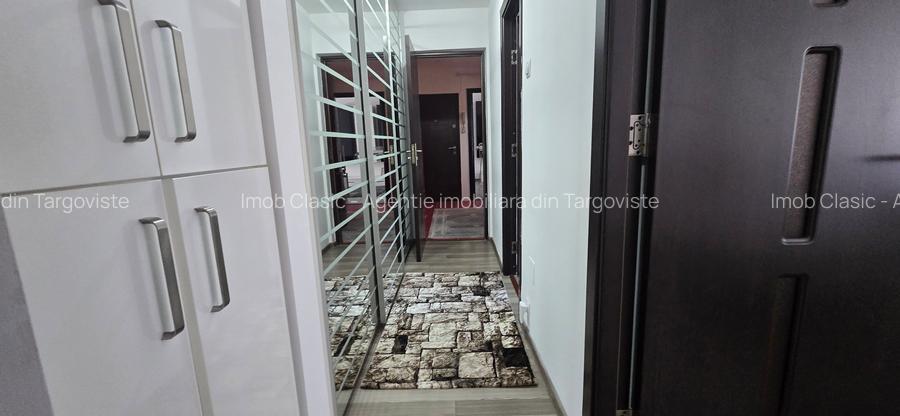 Micro  3 Târgoviște,  vânzare apartament 3camere, Etaj 1 - 17
