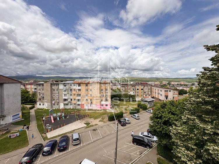 Apartament 3 camere, centrala proprie, mobilat, Micro 6, Hunedoara - 10