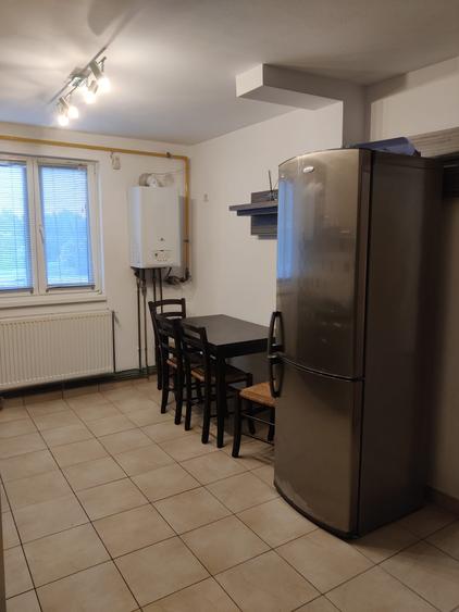 Apartament 2 camere zona Mall .Liber ,ocupabil imediat