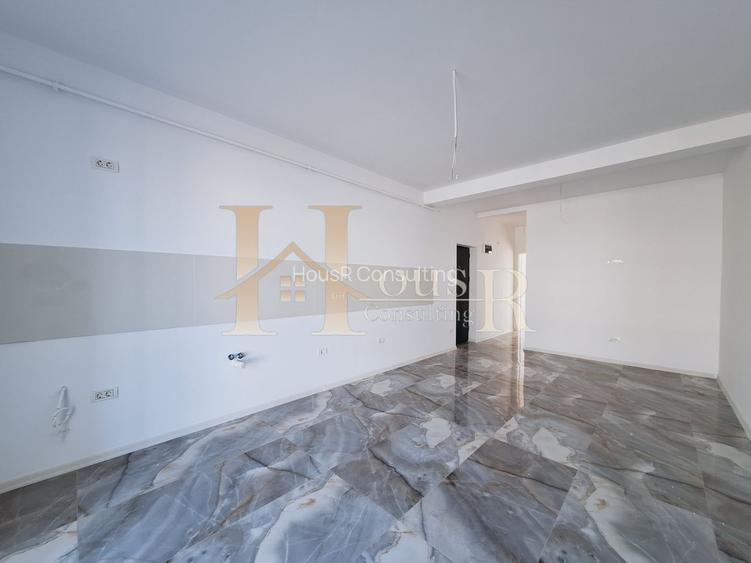 Aproape de Hotel IQ. Etajul 1. Model cu 2 balcoane. - 3