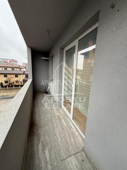 Apartament 2 camere nemobilat, 50 mp ,Centrala proprie ,Giroc - 5