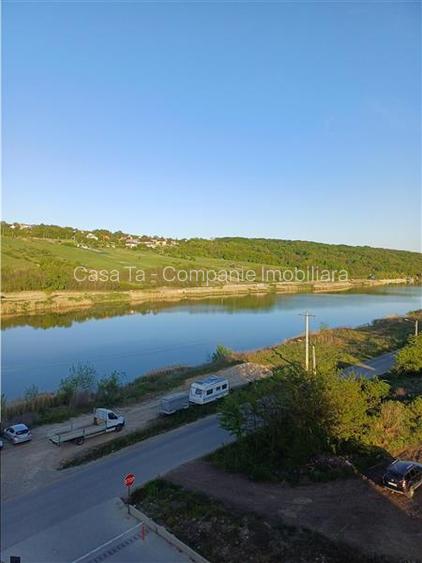 Locuinta cu 4 camere pentru un proprietar cu imaginatie - 8