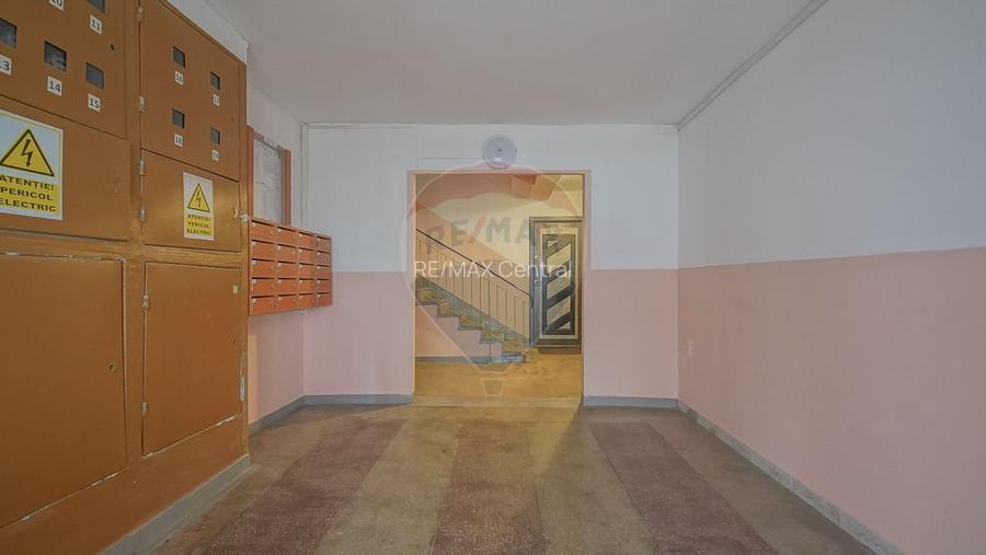Apartament cu 2 camere de închiriat în zona Uzina 2 - 18