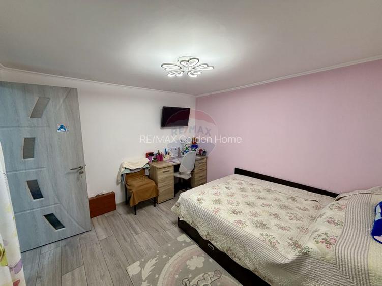 Casă / Vilă cu 4 camere de vânzare în zona Central - 11