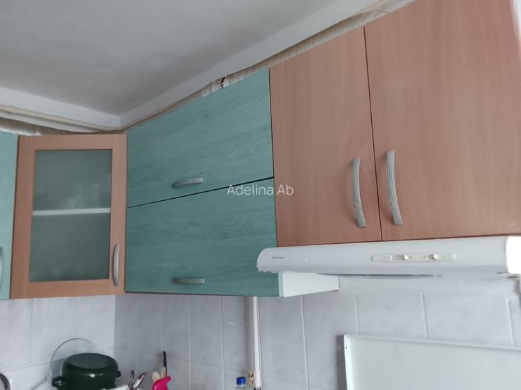 Inchiriez apartament 2 camere - 4