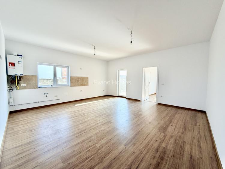 Duplex cu 3 camere - Cartier Asfaltat - Mosnita - 4