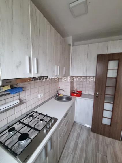 Costin Georgian - Bulevardul Basarabia - Garsoniera Moderna - confort 1 - 3