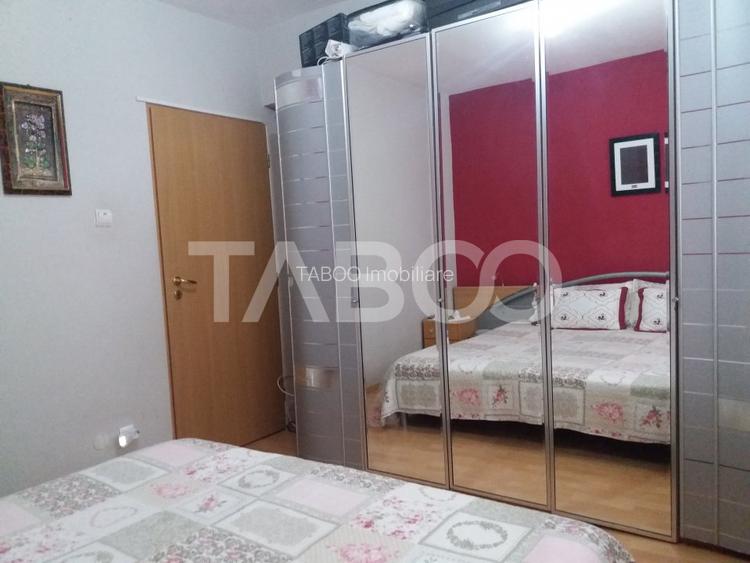 Apartament decomandat 3 camere  2 bai etaj 3 balcon zona buna Cisnadie - 5