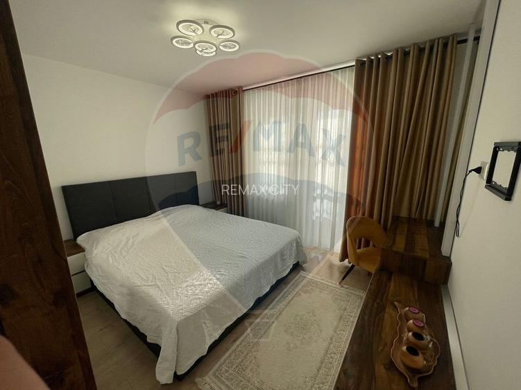 Apartament cu 3 camere de închiriat în zona Precista - 25