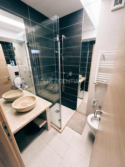 Apartament - 3 camere - decomandat - Calea Mosilor  - 12