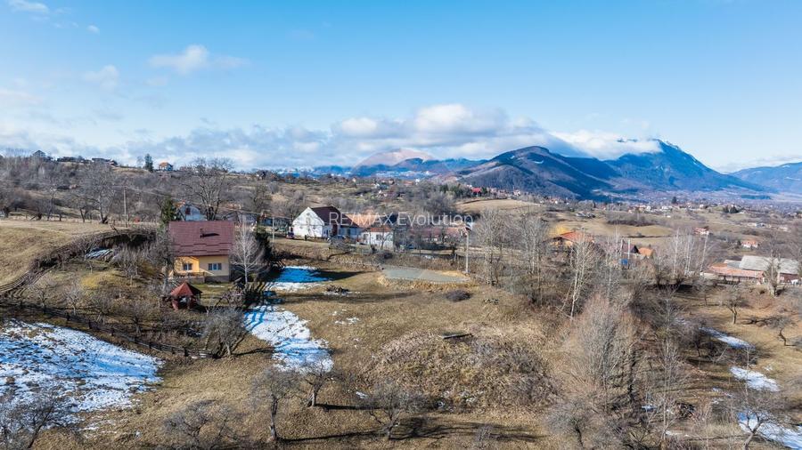 Comision 0%| Teren intravilan Sohodol 2495 mp| Apa si curent - 7