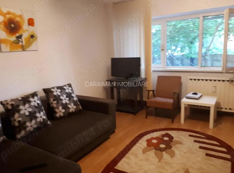 Basarabia,Mc. Donald's,metrou Costin Georgian - 2