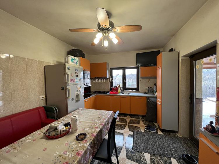 Vila P + Et 1, Gageni, 2010, piscina - 9