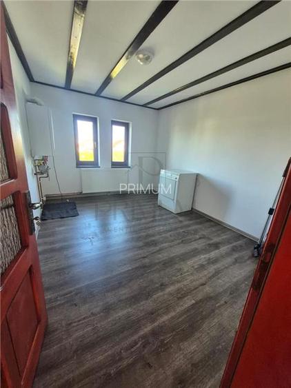 DUPLEX 5 CAMERE - ZONA LINISTITA - TOATE UTILITATILE - GATA DE MUTAT - 18