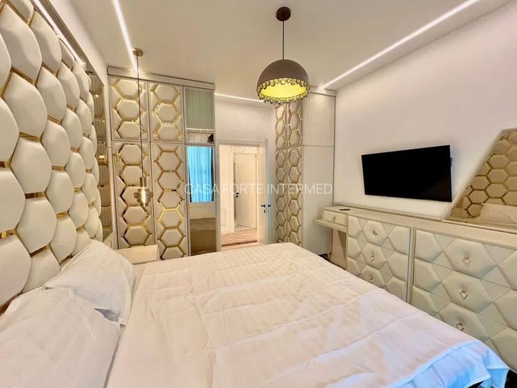 Statiunea Mamaia apartament 4 camere  mobilat utilat lux 2.300 euro - 2