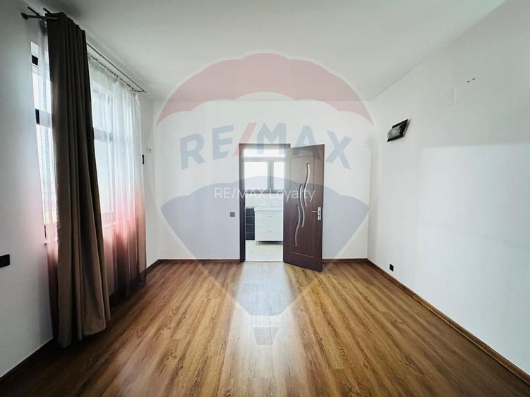 Casa/Vila de vânzare Colentina - 12